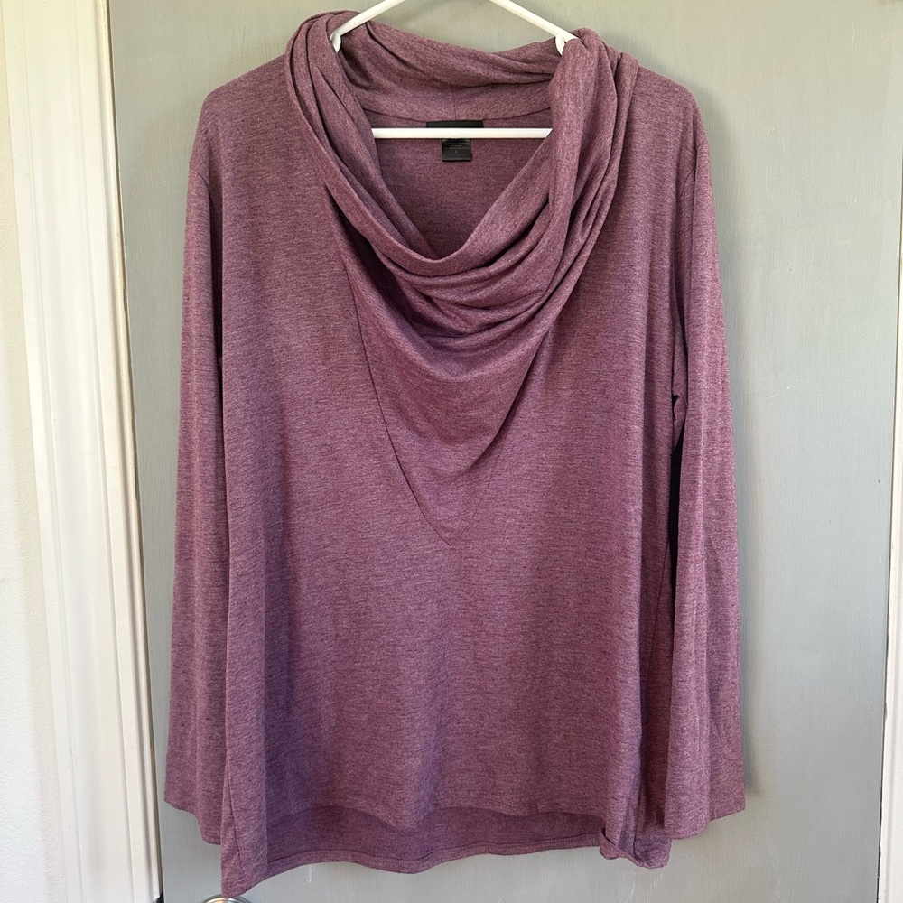 Natori sweatshirt